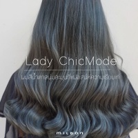 Lady ChicMode ผมสีน้ำตาลนุ่มนวลที่แฝงเสน่ห์ความเรียบเท่